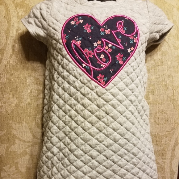 GYMBOREE DRESS WITH HEART DETAIL 2T - Picture 1 of 3